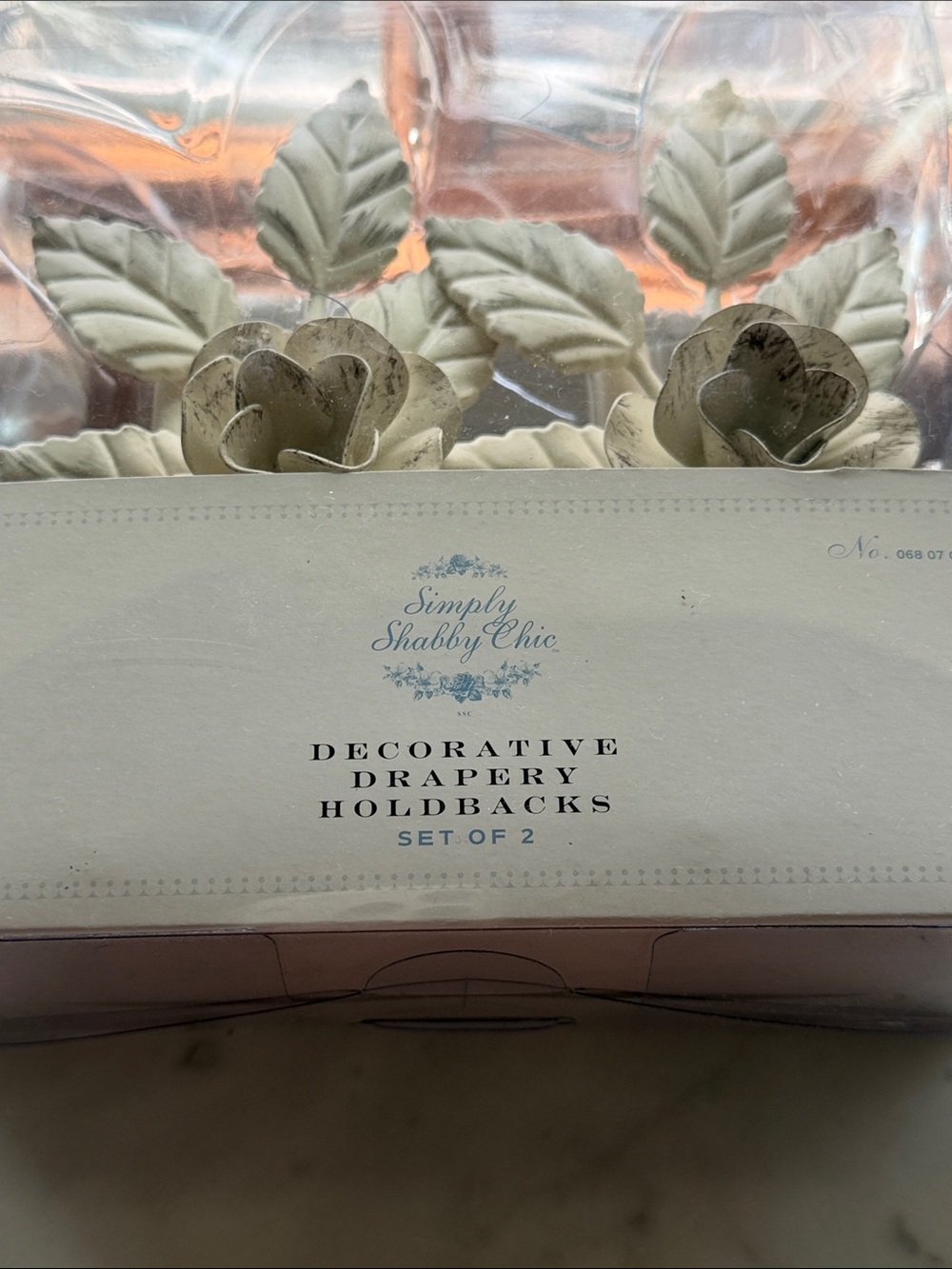 Simply Shabby Chic Cream Floral Drapery Holdbacks Set - Rose & Leaf Design